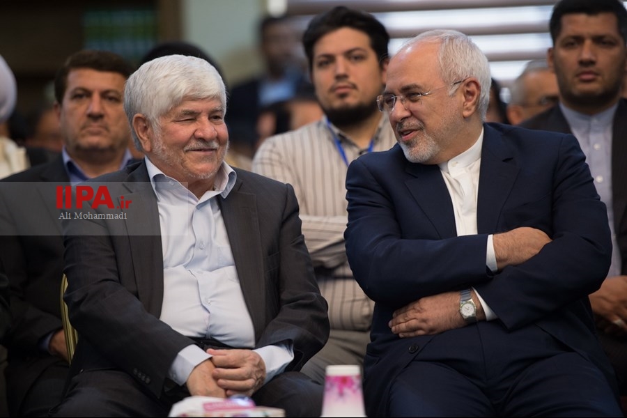   همایش عبور از بحران و توسعه ایران