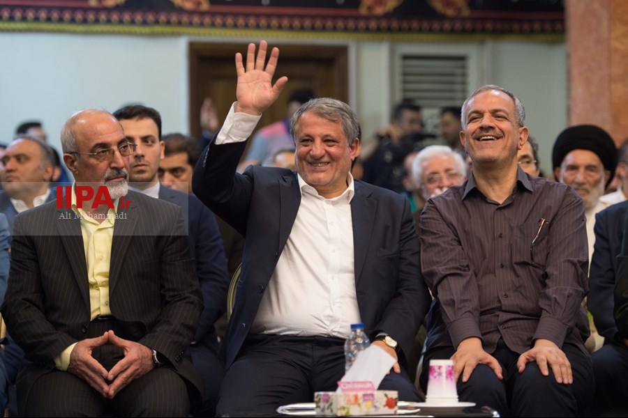   همایش عبور از بحران و توسعه ایران