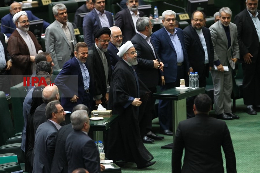   جلسه سوال از رئیس جمهور در مجلس شورای اسلامی