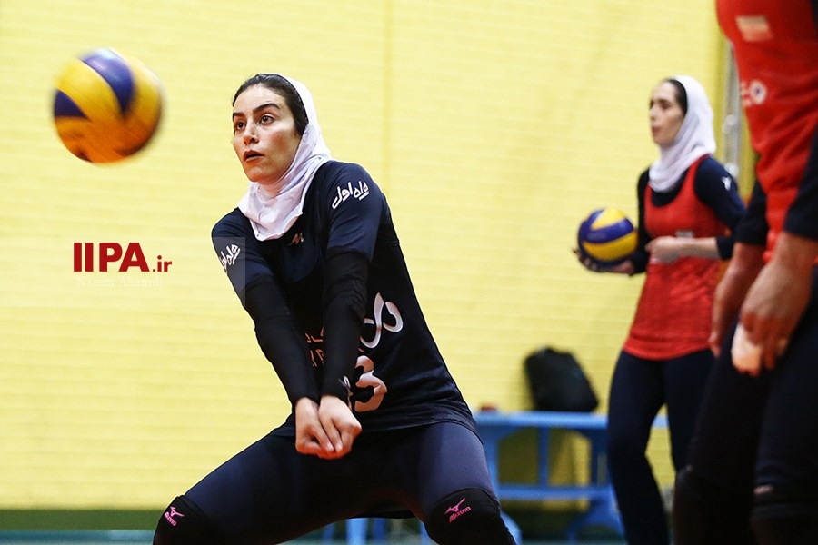   تمرین آمادگی جسمانی تیم ملی والیبال زنان ایران 