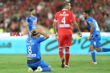   دیدار تیم های فوتبال استقلال و پرسپولیس