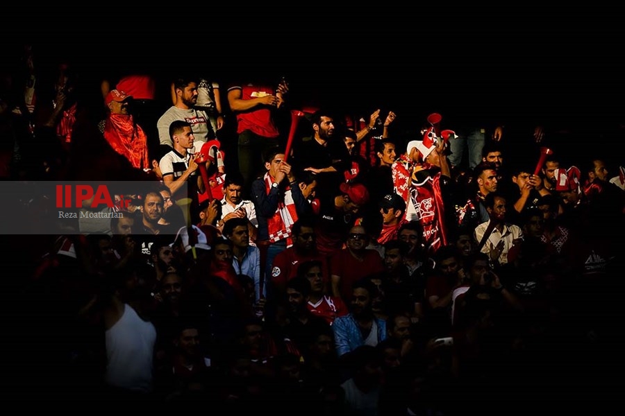   دیدار تیم های استقلال و پرسپولیس-2