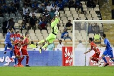   دیدار تیم های استقلال و پرسپولیس-2