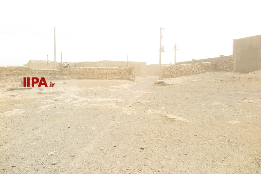   یک روز از 120روز طوفان سیستان