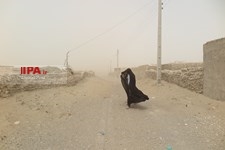   یک روز از 120روز طوفان سیستان