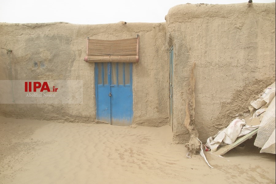   یک روز از 120روز طوفان سیستان