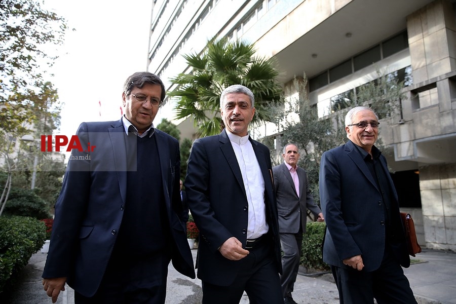   معارفه وزیر اقتصاد و دارایی