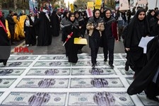   مراسم راهپیمایی13 آبان در تهران