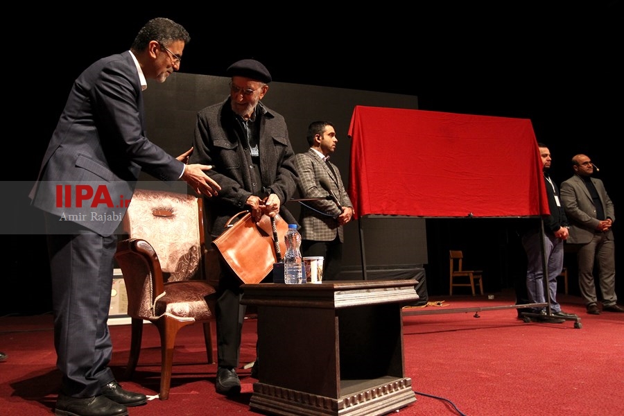   تجلیل از محمد علی موحد
