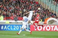   دیدار تیم های فوتبال پرسپولیس ایران و پاختاکور ازبکستان