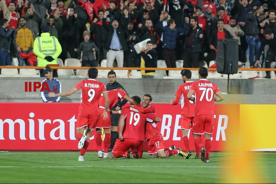   دیدار تیم های فوتبال پرسپولیس ایران و پاختاکور ازبکستان