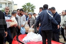   امداد رسانی به مناطق سیل زده در گلستان