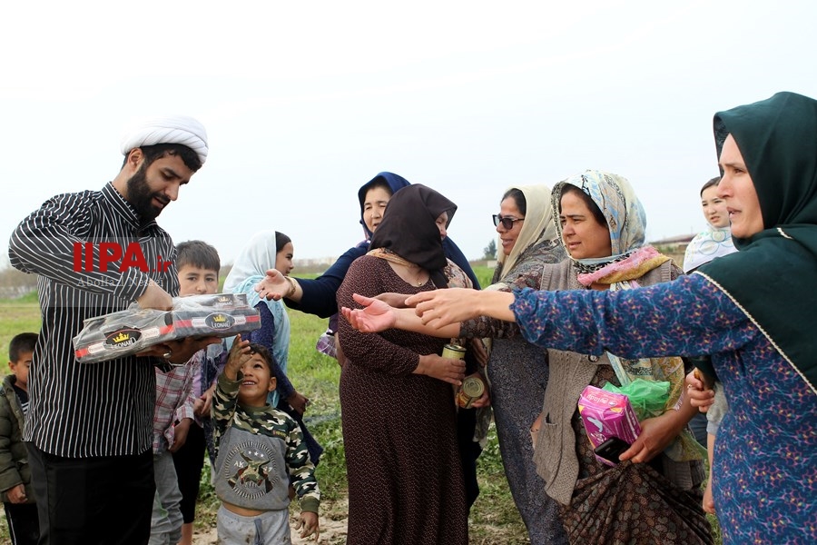   امداد رسانی به مناطق سیل زده در گلستان