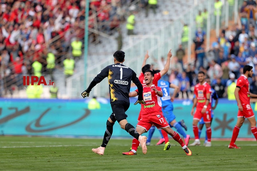   دیدار تیم های استقلال و پرسپولیس تهران 