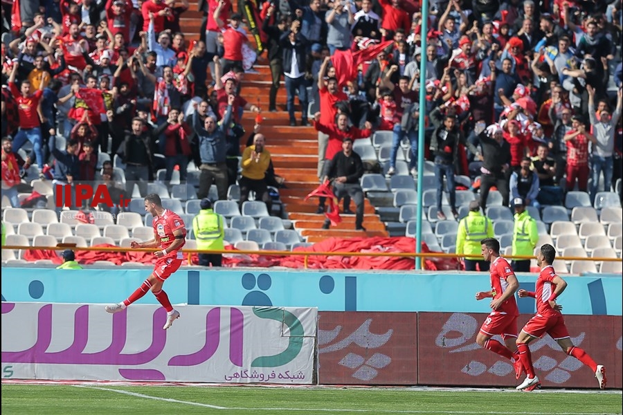   دیدار تیم های استقلال و پرسپولیس تهران 