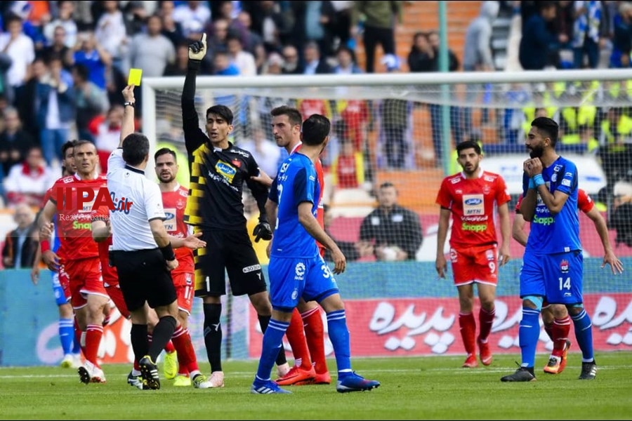   دیدار تیم های استقلال و پرسپولیس تهران2