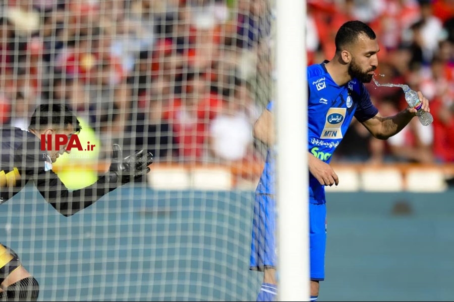   دیدار تیم های استقلال و پرسپولیس تهران2