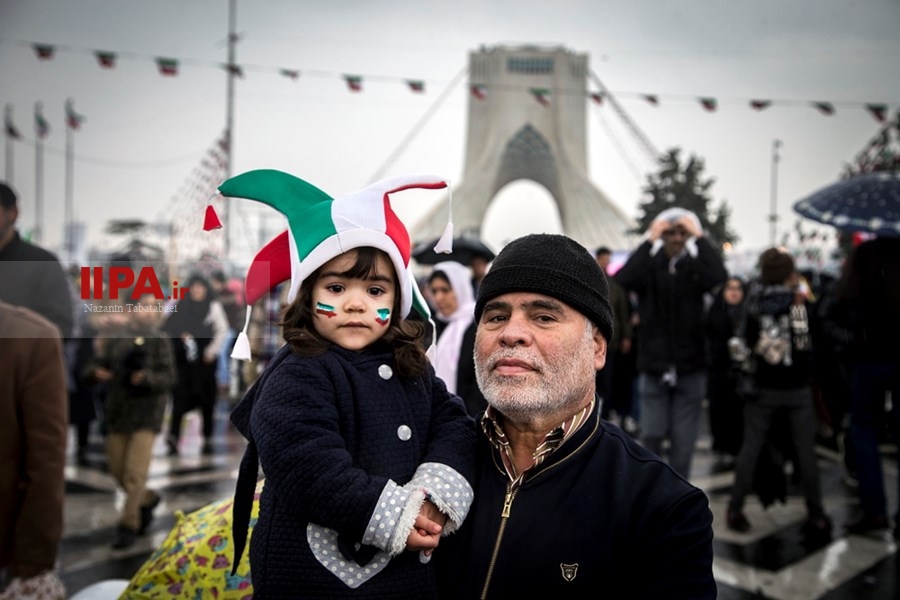   راهپیمایی ۲۲ بهمن در تهران /3