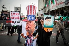   راهپیمایی ۲۲ بهمن در تهران /3