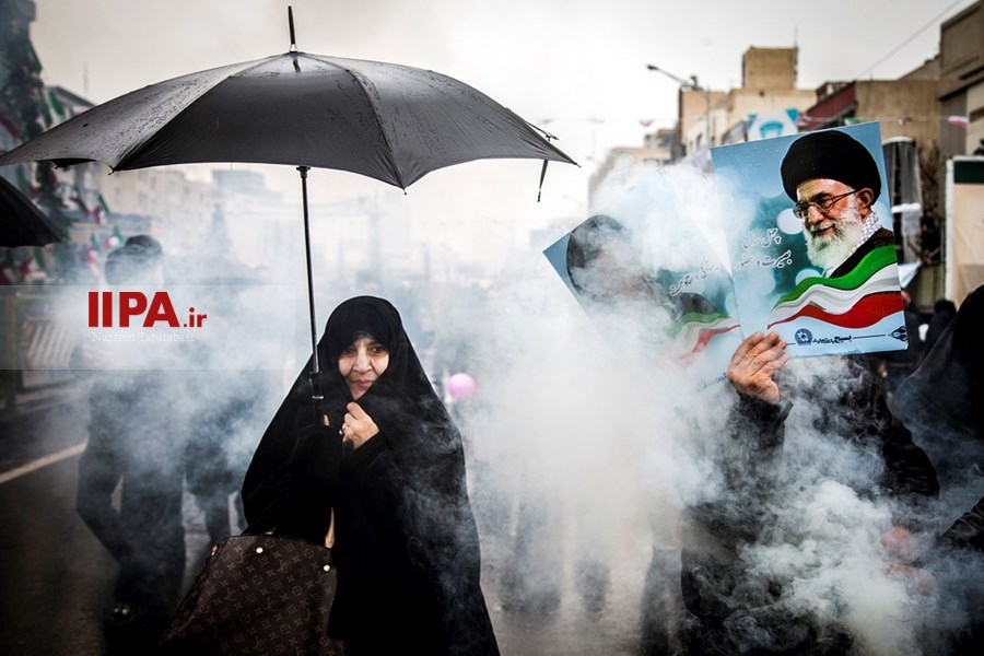   راهپیمایی ۲۲ بهمن در تهران /3