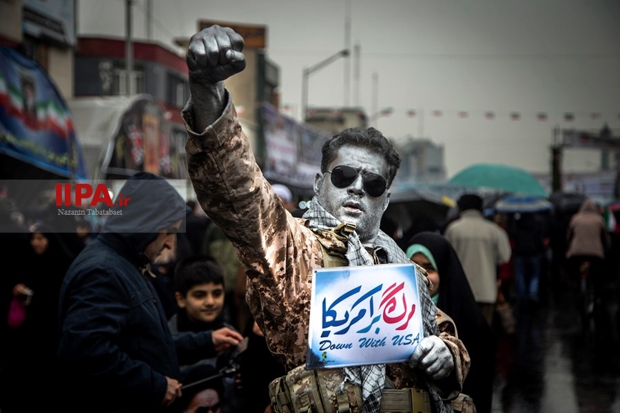   راهپیمایی ۲۲ بهمن در تهران /3