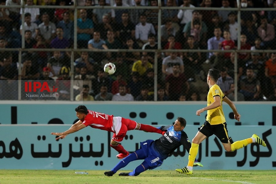   قهرمانی تیم فوتبال پرسپولیس در هجدهمین دوره لیگ برتر