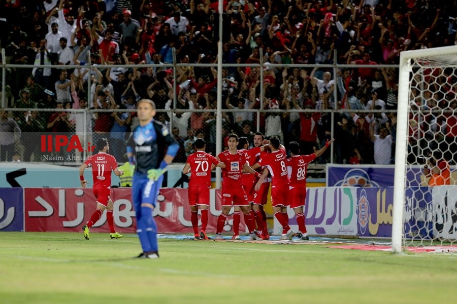   قهرمانی تیم فوتبال پرسپولیس در هجدهمین دوره لیگ برتر