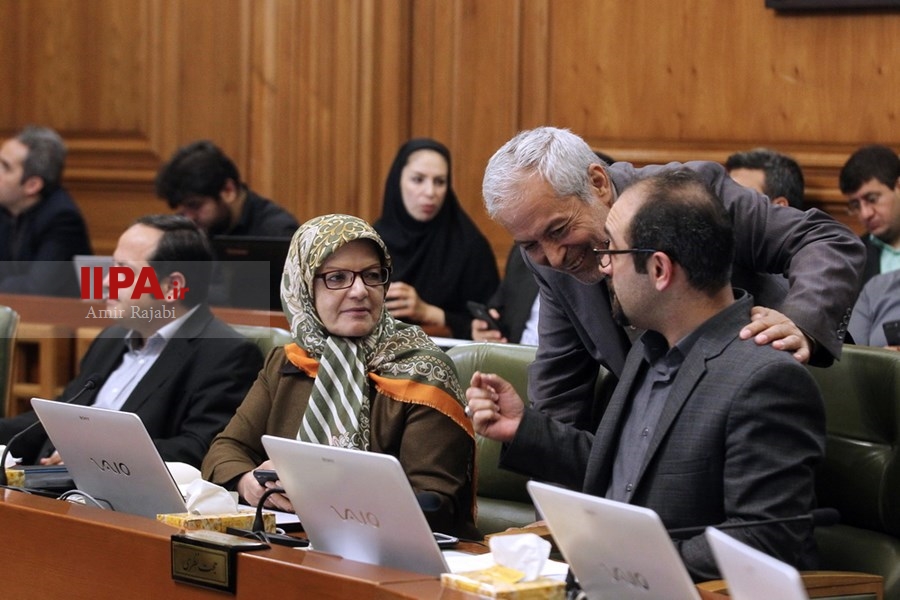   یکصد و چهل و دومین جلسه شورای شهر تهران