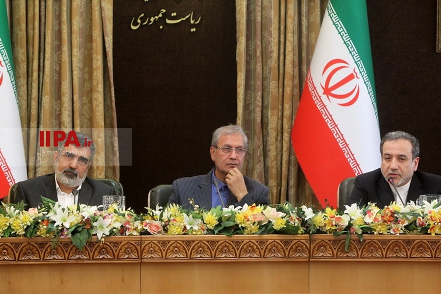   نشست خبری مشترک پس از پایان مهلت ۶۰ روزه ایران به اروپایی ها