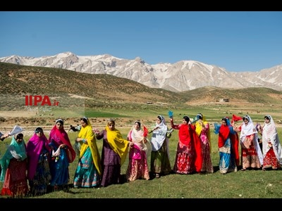 عروسی بختیاری ؛ رقص رنگ ها در طبیعت