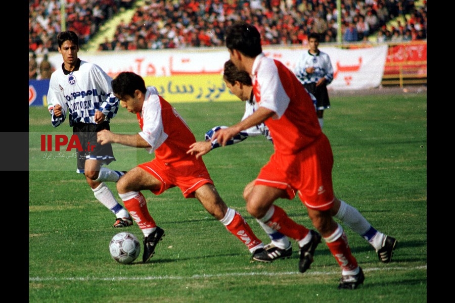   عکس های کمتر دیده شده از بازی استقلال و پرسپولیس 