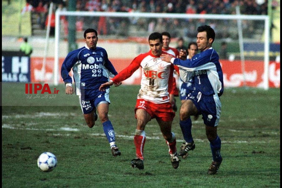   عکس های کمتر دیده شده از بازی استقلال و پرسپولیس 