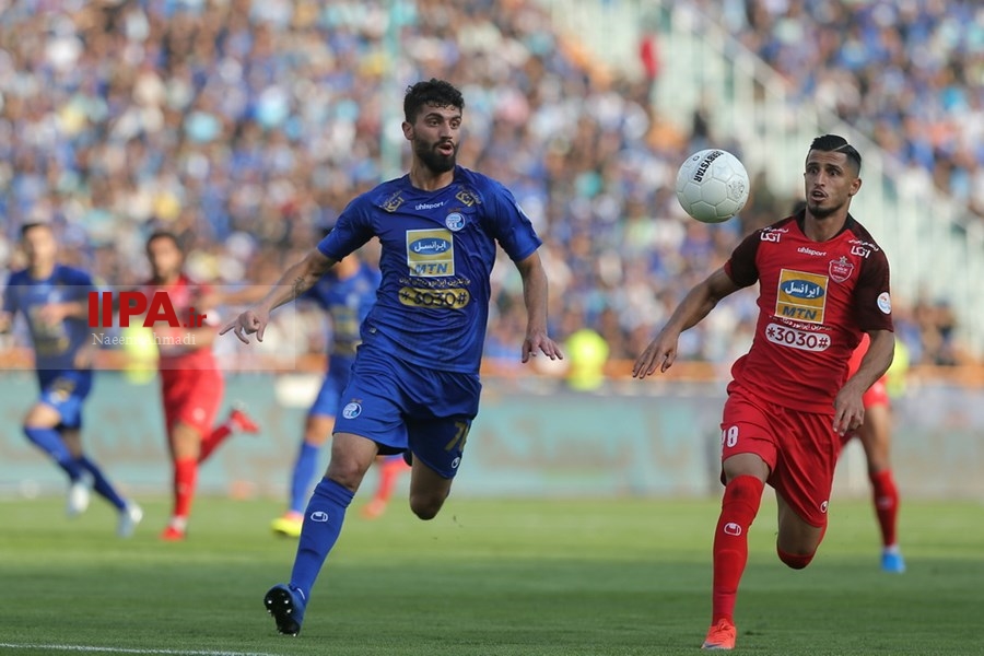   دیدار تیم های فوتبال استقلال و پرسپولیس
