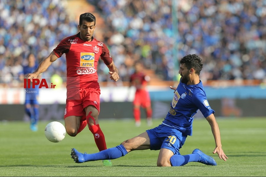   دیدار تیم های فوتبال استقلال و پرسپولیس