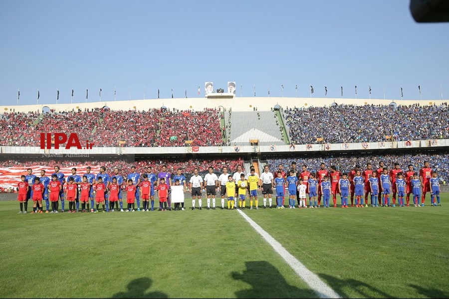   دیدار تیم های فوتبال استقلال و پرسپولیس