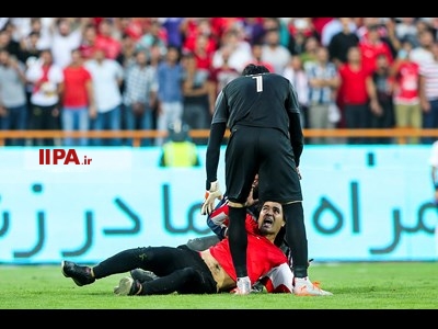 دیدار تیم های فوتبال استقلال و پرسپولیس