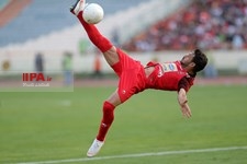   دیدار پرسپولیس و سپاهان اصفهان