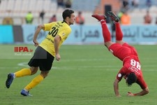   دیدار پرسپولیس و سپاهان اصفهان