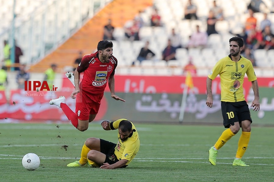   دیدار پرسپولیس و سپاهان اصفهان