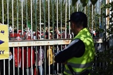   ورود تماشاگران زن به ورزشگاه آزادی
