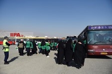   ورود تماشاگران زن به ورزشگاه آزادی