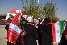   ورود تماشاگران زن به ورزشگاه آزادی