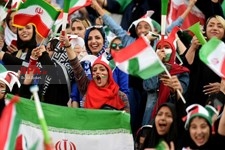   حضور تماشاگران زن در دیدار تیم های فوتبال ایران و کامبوج