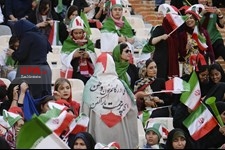   حضور تماشاگران زن در دیدار تیم های فوتبال ایران و کامبوج