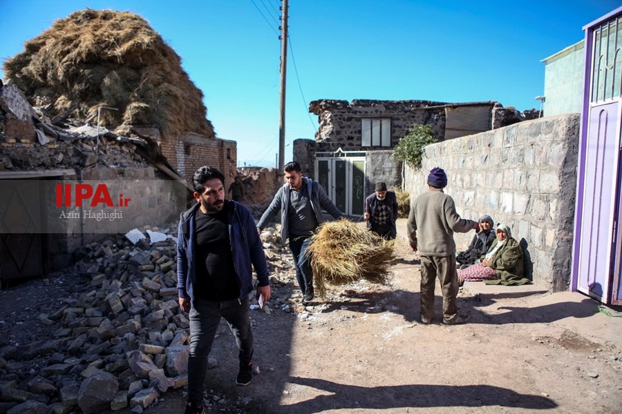   خسارات زلزله در روستای ورنکش