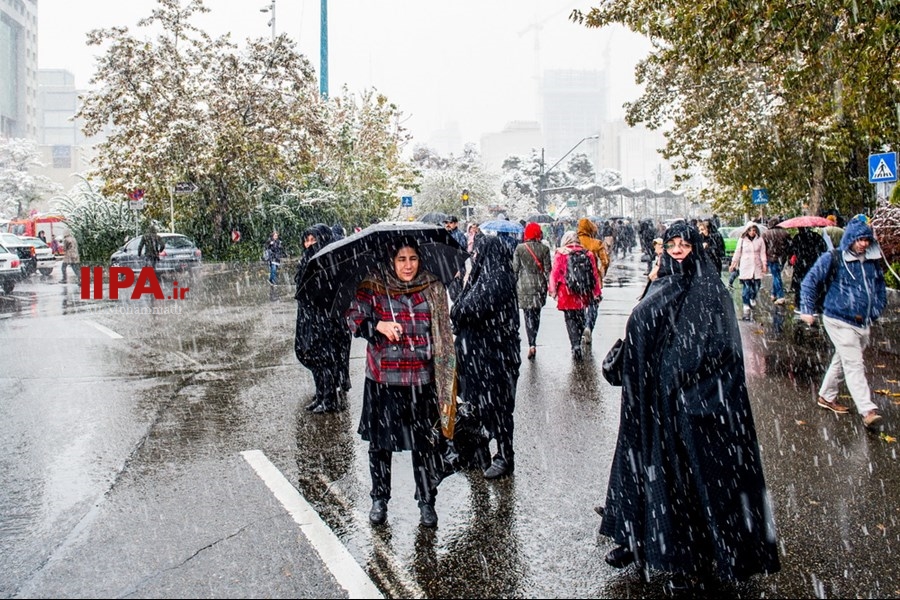   برف پاییزی در تهران