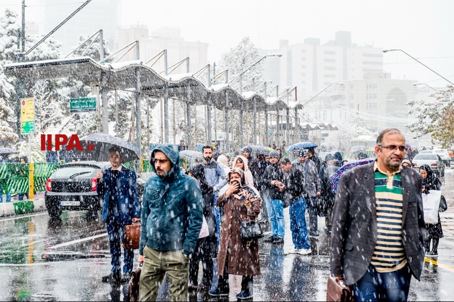   برف پاییزی در تهران