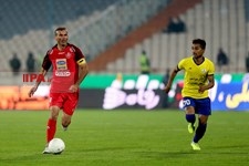   دیدار تیم های فوتبال پرسپولیس و نفت مسجد سلیمان