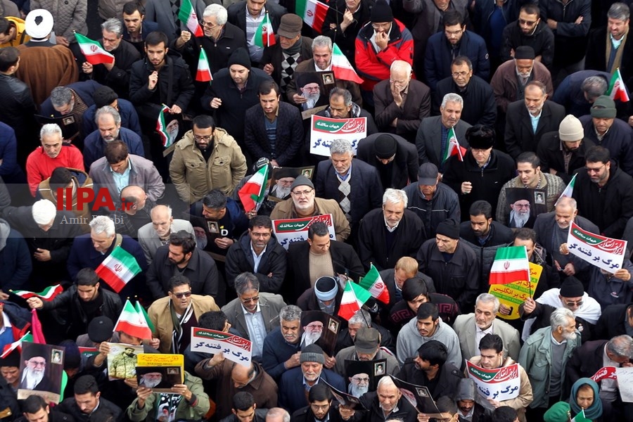  اجتماع مردم تهران در پی اعتراض به حوادث اخیر