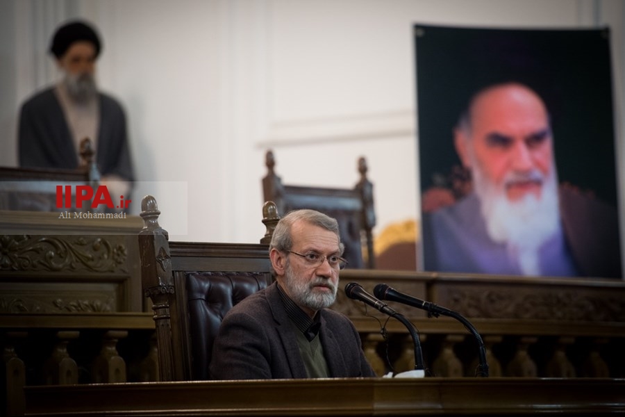   نشست خبری رییس مجلس